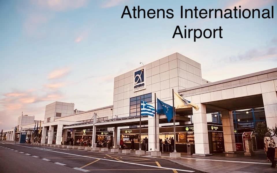Demi'S Apartments Near Athen'S Airport Луца Экстерьер фото